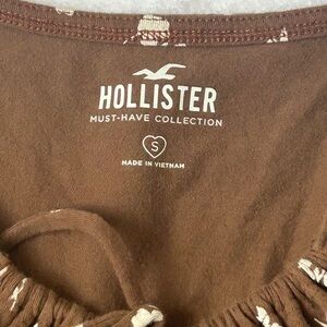Hollister Chocolate Brown Top with Cream Details